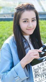 小女孩新皮肤爆料视频,小女孩神秘魅力全解析  第3张